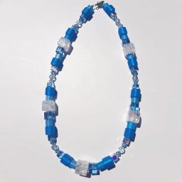 Colliers Blau